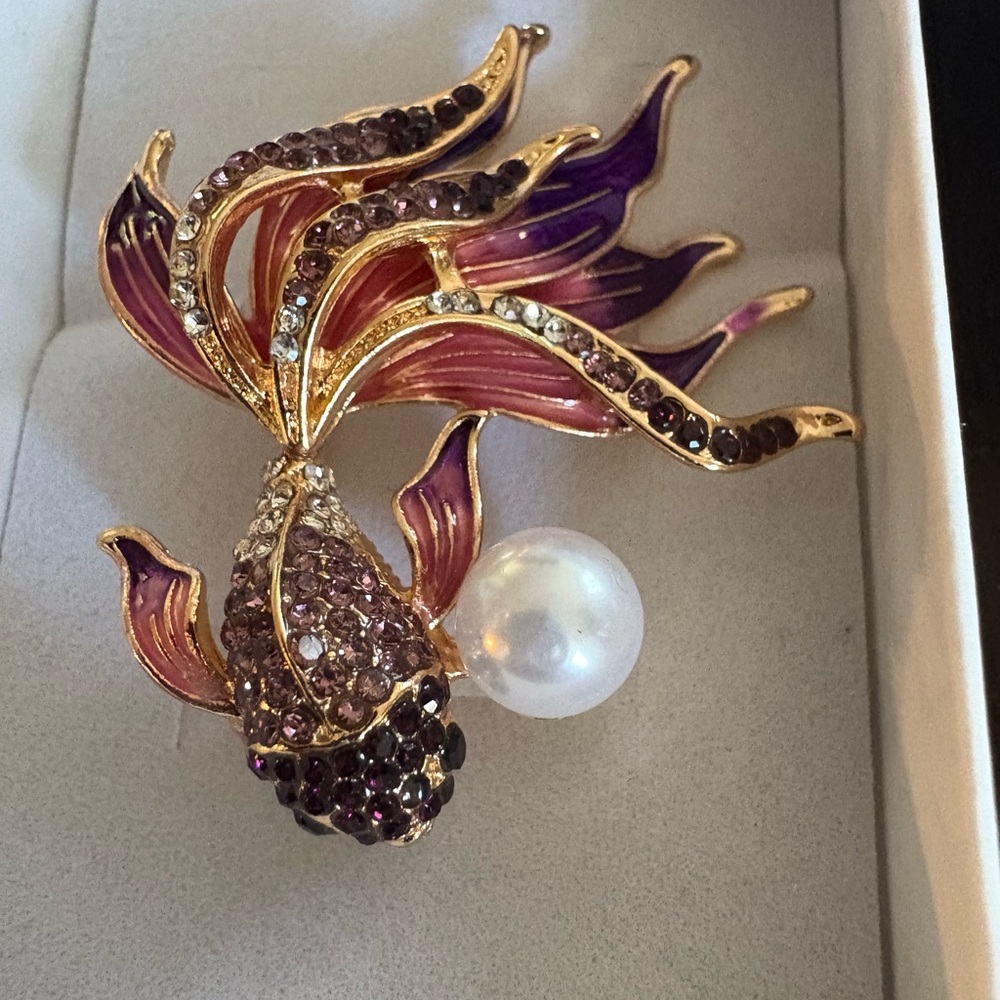 Elegant Purple and Gold Fish Brooch